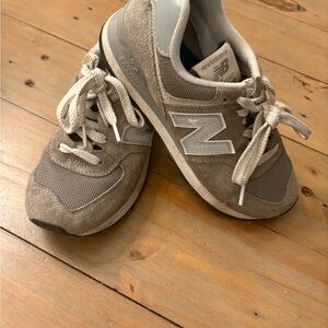 New Balance Classic 574 in Light Gray